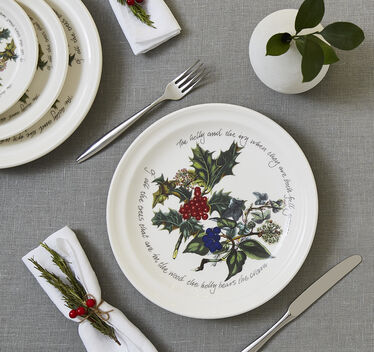 The Holly and the Ivy 12 Piece Dinner Set